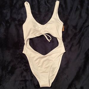 White VS PINK One-Piece Swimsuit